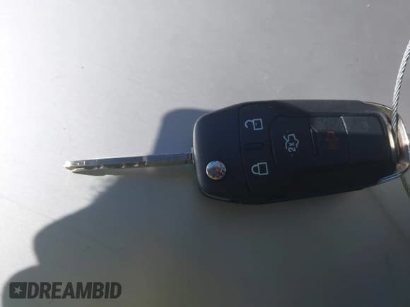 ✅ 2014 Ford Fusion SE Hybrid • VIN: 3FA6P0LU5ER271668 • Лот: 43276277. Опубликован ранее на IAAI с пробегом 154 240 миль. Бесплатный доступ к архиву аукционных продаж из США и подробный отчёт об истории автомобиля на DreamBid. Изображение 11.