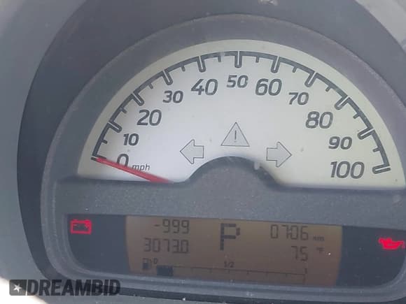 ✅ 2009 Smart fortwo Pure • VIN: WMEEJ31X99K302227 • Lot: 41900573. Listed on IAAI with 30,730 mi. Free auction sales archive from the USA and detailed vehicle history report at DreamBid. Image 7.