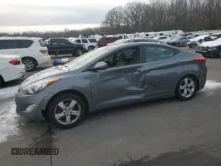 ✅ 2013 Hyundai Elantra • VIN: 5NPDHAEXDH446810 • Lot: 89309065. Wystawiony na Copart z przebiegiem 176 388 mil. Bezpłatny archiwum sprzedaży aukcyjnych z USA i szczegółowy raport historii pojazdu na DreamBid. Zdjęcie 1.