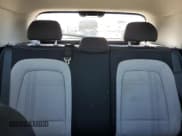 ✅ 2022 Hyundai Venue SEL • VIN: KMHRC8A37NU177811 • Lot: 43708975. Wystawiony na Copart z przebiegiem 52 895 mil. Bezpłatny archiwum sprzedaży aukcyjnych z USA i szczegółowy raport historii pojazdu na DreamBid. Zdjęcie 10.