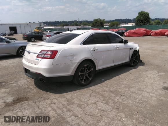 ✅ 2016 Ford Taurus SHO • VIN: 1FAHP2KT8GG153024 • Lot: 39742249. Listed on IAAI with 44,347 mi. Free auction sales archive from the USA and detailed vehicle history report at DreamBid. Image 4.