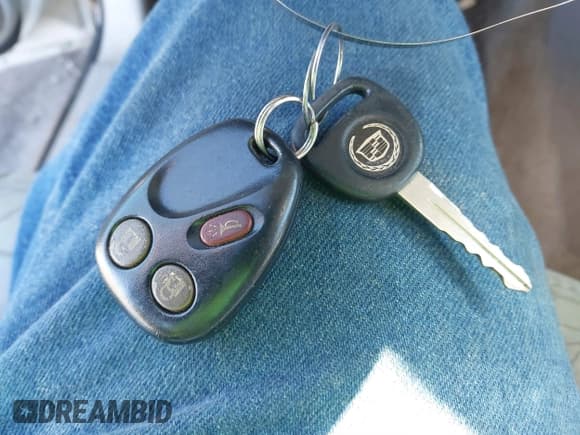 ✅ 2004 Cadillac Escalade ESV • VIN: 3GYFK66N74G259106 • Лот: 41820500. Опубликован ранее на IAAI с пробегом 211 190 миль. Бесплатный доступ к архиву аукционных продаж из США и подробный отчёт об истории автомобиля на DreamBid. Изображение 11.