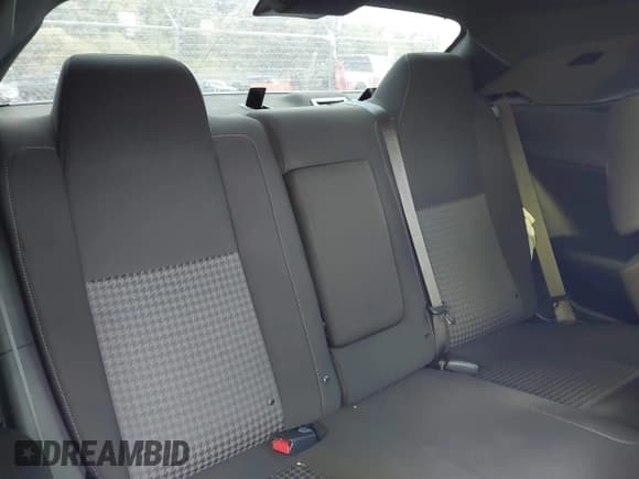 ✅ 2022 Dodge Challenger GT • VIN: 2C3CDZJG9NH164498 • Lot: 43154784. Listed on IAAI with 24,727 mi. Free auction sales archive from the USA and detailed vehicle history report at DreamBid. Image 8.