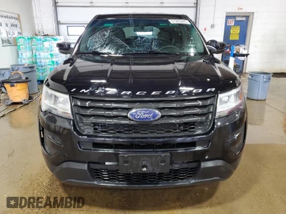 ✅ 2017 Ford Police Interceptor Utility • VIN: 1FM5K8AT5HGA62869 • Лот: 61285845. Опубликован ранее на Copart с пробегом 132 057 миль. Бесплатный доступ к архиву аукционных продаж из США и подробный отчёт об истории автомобиля на DreamBid. Изображение 5.