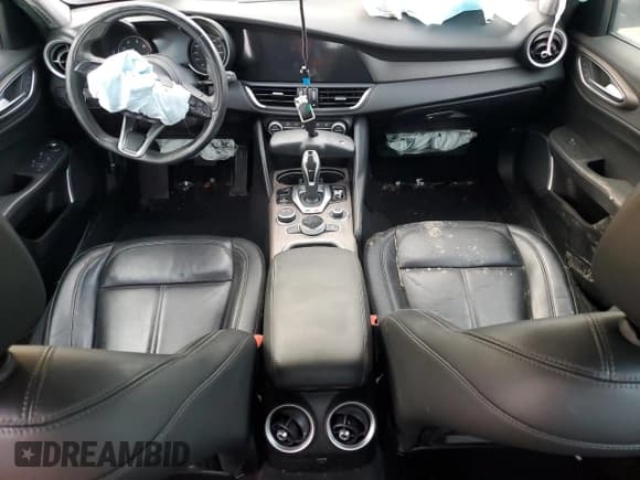 ✅ 2020 Alfa Romeo Giulia Ti Sport • VIN: ZARFANBN1L7636683 • Лот: 92453415. Опубликован ранее на Copart с пробегом Не указан. Бесплатный доступ к архиву аукционных продаж из США и подробный отчёт об истории автомобиля на DreamBid. Изображение 8.