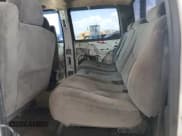 ✅ 2006 Chevrolet Silverado 2500HD LT2 • VIN: 1GCHK23U06F156181 • Lot: 61015095. Wystawiony na Copart z przebiegiem Nie podano. Bezpłatny archiwum sprzedaży aukcyjnych z USA i szczegółowy raport historii pojazdu na DreamBid. Zdjęcie 10.