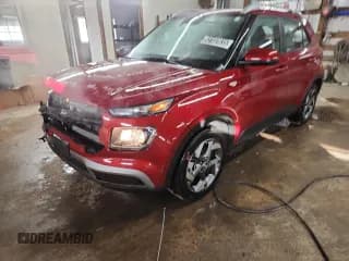 ✅ 2025 Hyundai Venue SEL • VIN: KMHRC8A36SU355784 • Lot: 93182035. Listed on Copart with 22,898 mi. Free auction sales archive from the USA and detailed vehicle history report at DreamBid. Image 1.