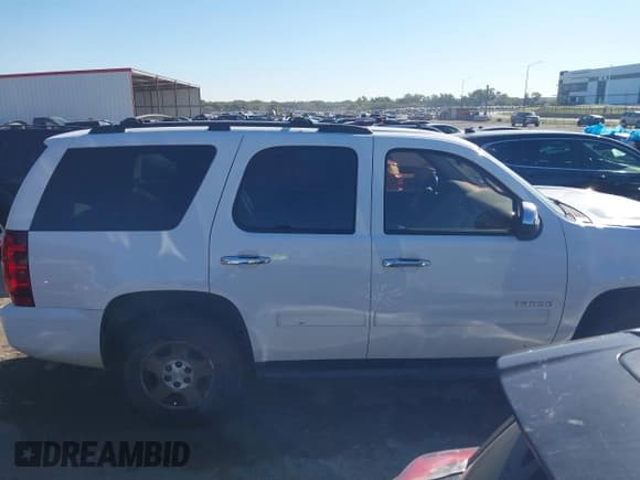✅ 2013 Chevrolet Tahoe LT • VIN: 1GNSCBE0XDR172078 • Lot: 43570630. Listed on IAAI with 132,449 mi. Free auction sales archive from the USA and detailed vehicle history report at DreamBid. Image 13.