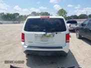 ✅ 2012 Honda Pilot EX • VIN: 5FNYF3H41CB024582 • Lot: 43018532. Listed on IAAI with 263,864 mi. Free auction sales archive from the USA and detailed vehicle history report at DreamBid. Image 17.