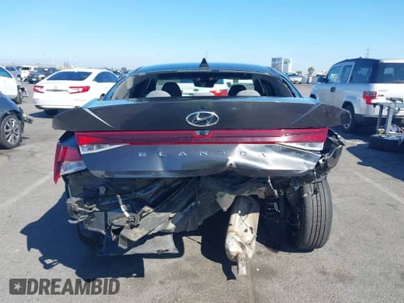 2021 Hyundai Elantra SEL z VIN 5NPLM4AG0MH052984, wystawiony jako IAAI lot #43313010 z przebiegiem 92 117 mil mil oraz . Historia ofert i sprzedaży dostępna na DreamBid. Obrazek 17.