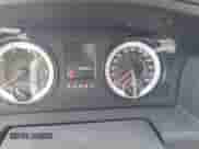 2024 Ram 1500 SLT z VIN 1C6RR7GG1RS143363, wystawiony jako IAAI lot #42674162 z przebiegiem 32 989 mil mil oraz . Historia ofert i sprzedaży dostępna na DreamBid. Obrazek 7.