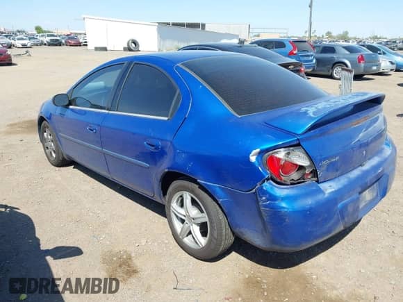 2004 Dodge Neon SXT z VIN 1B3ES56C34D630657, wystawiony jako IAAI lot #42436147 z przebiegiem 149 016 mil mil oraz . Historia ofert i sprzedaży dostępna na DreamBid. Obrazek 3.