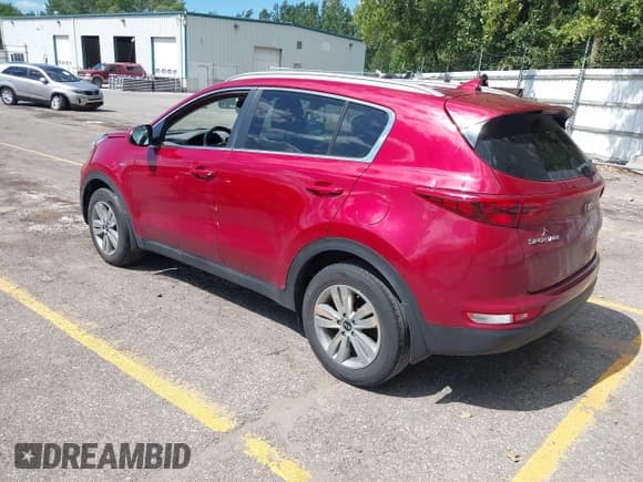 ✅ 2018 Kia Sportage LX • VIN: KNDPMCAC1J7322863 • Lot: 43082285. Wystawiony na IAAI z przebiegiem 76 737 mil. Bezpłatny archiwum sprzedaży aukcyjnych z USA i szczegółowy raport historii pojazdu na DreamBid. Zdjęcie 3.