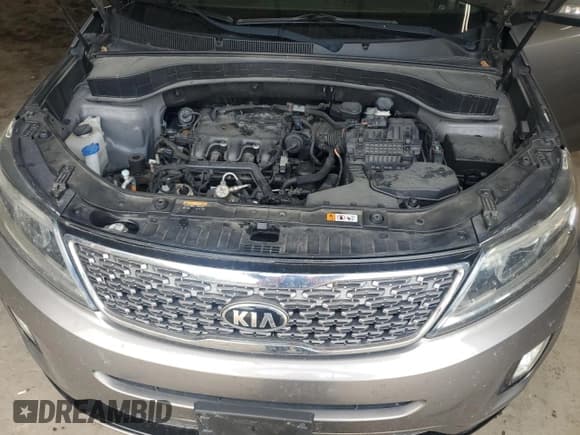 ✅ 2015 Kia Sorento SX Limited • VIN: 5XYKWDA73FG623948 • Lot: 67819265. Listed on Copart with 142,329 mi. Free auction sales archive from the USA and detailed vehicle history report at DreamBid. Image 12.