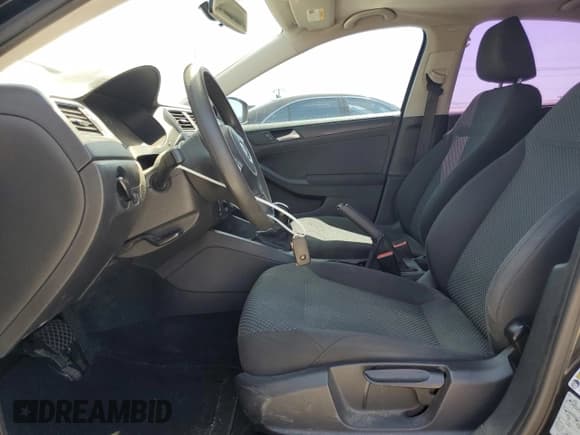 ✅ 2012 Volkswagen Jetta S • VIN: 3VW2K7AJ0CM468148 • Лот: 61792965. Опубликован ранее на Copart с пробегом 151 246 миль. Бесплатный доступ к архиву аукционных продаж из США и подробный отчёт об истории автомобиля на DreamBid. Изображение 7.