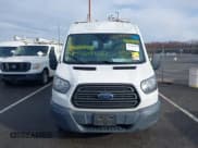 ✅ 2017 Ford Transit • VIN: 1FTYR2CM8HKB52563 • Lot: 41690970. Wystawiony na IAAI z przebiegiem 128 356 mil. Bezpłatny archiwum sprzedaży aukcyjnych z USA i szczegółowy raport historii pojazdu na DreamBid. Zdjęcie 12.