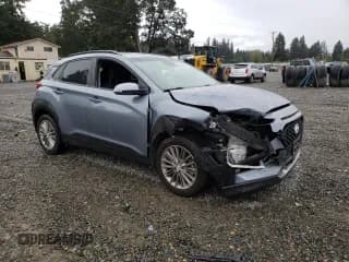 ✅ 2018 Hyundai Kona SEL • VIN: KM8K6CAA0JU095763 • Лот: 69582893. Опубликован ранее на Copart с пробегом 67 381 миль. Бесплатный доступ к архиву аукционных продаж из США и подробный отчёт об истории автомобиля на DreamBid. Изображение 4.