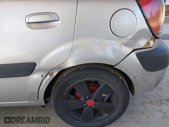 ✅ 2007 Kia Rio SX • VIN: KNADE163X76205520 • Лот: 42385193. Опубликован ранее на IAAI с пробегом 254 437 миль. Бесплатный доступ к архиву аукционных продаж из США и подробный отчёт об истории автомобиля на DreamBid. Изображение 6.