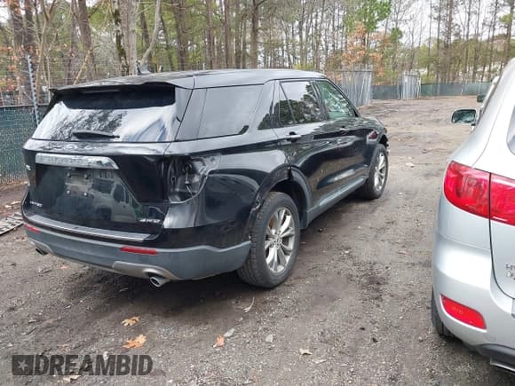 ✅ 2021 Ford Explorer Limited • VIN: 1FMSK8FH1MGB05654 • Лот: 41650135. Опубликован ранее на IAAI с пробегом 84 248 миль. Бесплатный доступ к архиву аукционных продаж из США и подробный отчёт об истории автомобиля на DreamBid. Изображение 4.