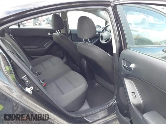 ✅ 2014 Kia Forte LX • VIN: KNAFK4A67E5185329 • Lot: 43490797. Listed on IAAI with 111,840 mi. Free auction sales archive from the USA and detailed vehicle history report at DreamBid. Image 8.