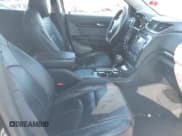 ✅ 2015 Chevrolet Traverse LT • VIN: 1GNKRHKD3FJ201026 • Lot: 41192598. Listed on IAAI with 203,955 mi. Free auction sales archive from the USA and detailed vehicle history report at DreamBid. Image 5.