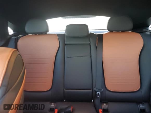 ✅ 2024 Mercedes-Benz GLC 300 • VIN: W1NKJ4HBXRF095897 • Лот: 85502865. Опубликован ранее на Copart с пробегом 27 567 миль. Бесплатный доступ к архиву аукционных продаж из США и подробный отчёт об истории автомобиля на DreamBid. Изображение 10.