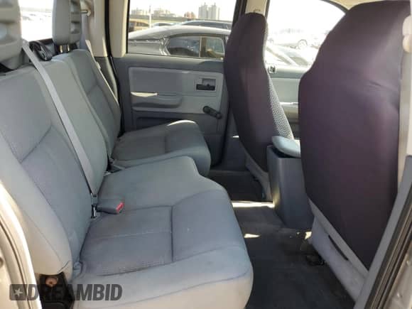 2006 Dodge Dakota ST z VIN 1D7HE28K36S522601, wystawiony jako Copart lot #73888054 z przebiegiem 149 142 mil mil oraz Szkoda całkowita • Salvage title. Historia ofert i sprzedaży dostępna na DreamBid. Obrazek 10.