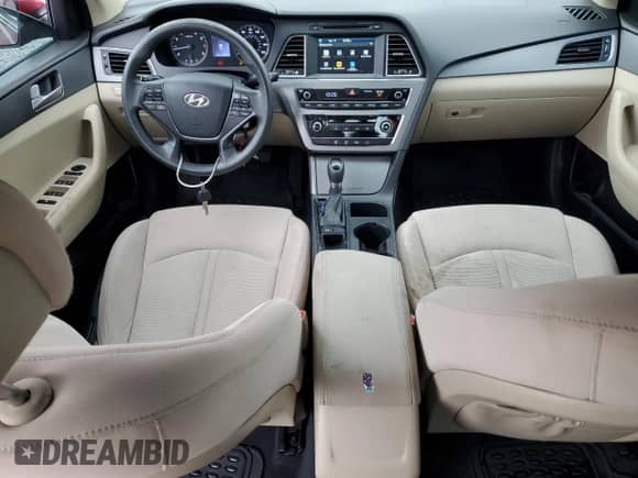 2016 Hyundai Sonata SE с VIN 5NPE24AF8GH406678, выставлен на аукционе Copart как лот 84233105 с пробегом 81 351 миль миль и Списание • Salvage title. История ставок и продаж доступна на DreamBid. Изображение 8.