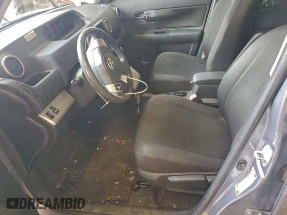 ✅ 2009 Scion xB • VIN: JTLKE50E691089698 • Lot: 94749145. Listed on Copart with 211,307 mi. Free auction sales archive from the USA and detailed vehicle history report at DreamBid. Image 7.