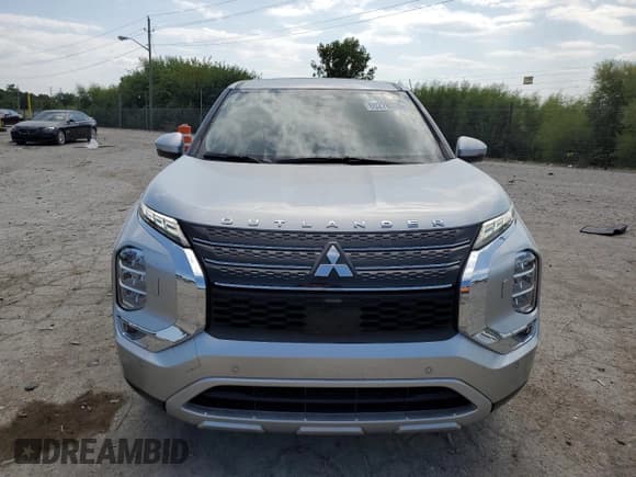 ✅ 2024 Mitsubishi Outlander SE • VIN: JA4J4VA85RZ071644 • Лот: 80278525. Опубликован ранее на Copart с пробегом 3 516 миль. Бесплатный доступ к архиву аукционных продаж из США и подробный отчёт об истории автомобиля на DreamBid. Изображение 5.