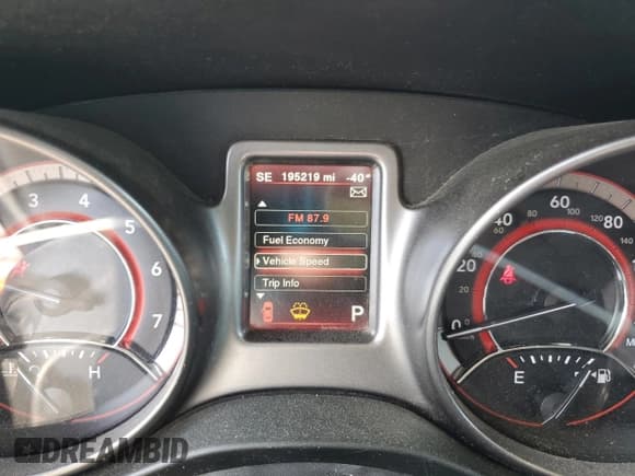 ✅ 2017 Dodge Journey Crossroad Plus • VIN: 3C4PDCGB7HT621486 • Лот: 71115535. Опубликован ранее на Copart с пробегом 195 219 миль. Бесплатный доступ к архиву аукционных продаж из США и подробный отчёт об истории автомобиля на DreamBid. Изображение 9.