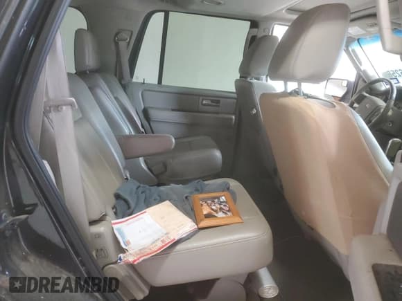 ✅ 2011 Ford Expedition Limited • VIN: 1FMJU1K58BEF18267 • Лот: 68366255. Опубликован ранее на Copart с пробегом 295 985 миль. Бесплатный доступ к архиву аукционных продаж из США и подробный отчёт об истории автомобиля на DreamBid. Изображение 11.