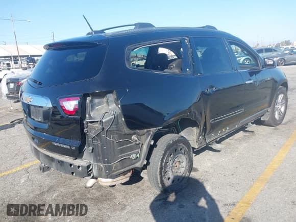 ✅ 2016 Chevrolet Traverse LT • VIN: 1GNKRHKD0GJ314899 • Lot: 43393926. Listed on IAAI with 111,132 mi. Free auction sales archive from the USA and detailed vehicle history report at DreamBid. Image 4.