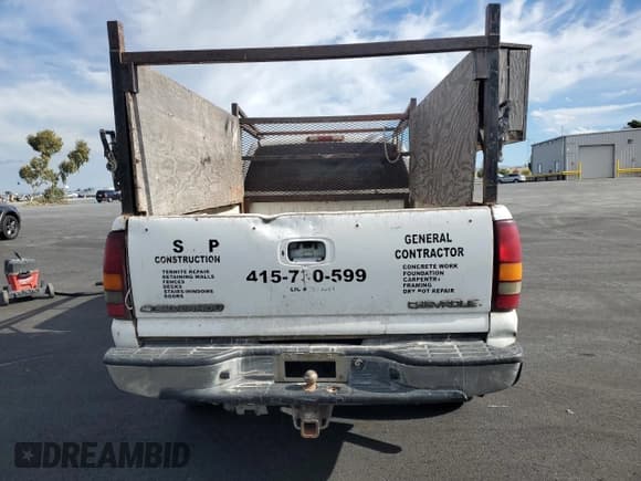 ✅ 2002 Chevrolet Silverado 2500HD • VIN: 1GCHK29U22E132147 • Lot: 91255045. Wystawiony na Copart z przebiegiem Nie podano. Bezpłatny archiwum sprzedaży aukcyjnych z USA i szczegółowy raport historii pojazdu na DreamBid. Zdjęcie 6.