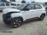 ✅ 2024 Hyundai Venue SEL • VIN: KMHRC8A39RU289113 • Lot: 86125385. Wystawiony na Copart z przebiegiem 19 316 mil. Bezpłatny archiwum sprzedaży aukcyjnych z USA i szczegółowy raport historii pojazdu na DreamBid. Zdjęcie 1.