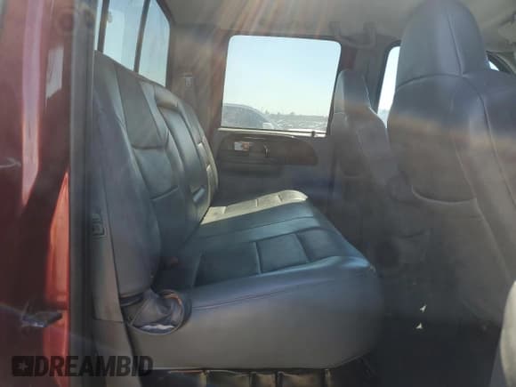 ✅ 2002 Ford F-250 XL • VIN: 1FTNW20F02EB69087 • Лот: 46276955. Опубликован ранее на Copart с пробегом 237 582 миль. Бесплатный доступ к архиву аукционных продаж из США и подробный отчёт об истории автомобиля на DreamBid. Изображение 10.