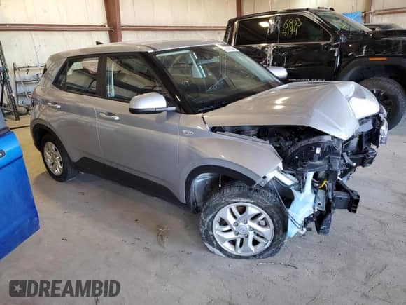 2021 Hyundai Venue SE with VIN KMHRB8A34MU075674, listed as a Copart auction lot 67591094 with 45,116 mi miles and Salvage title. Bid and sale history available at DreamBid. Image 4.