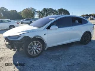 ✅ 2021 Tesla Model X Performance • VIN: 5YJXCDE41MF311064 • Lot: 90702725. Wystawiony na Copart z przebiegiem 65 891 mil. Bezpłatny archiwum sprzedaży aukcyjnych z USA i szczegółowy raport historii pojazdu na DreamBid. Zdjęcie 1.