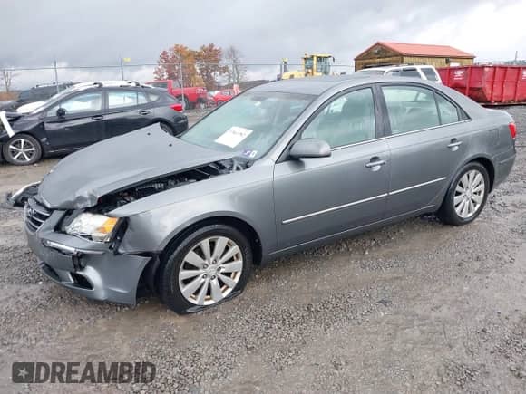 2009 Hyundai Sonata SE with VIN 5NPEU46F49H419319, listed as a IAAI auction lot 37863982 with 99,568 mi miles and . Bid and sale history available at DreamBid. Image 17.