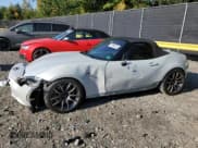 ✅ 2017 Mazda MX-5 Miata Club • VIN: JM1NDAC74H0124180 • Lot: 70695255. Listed on Copart with 37,597 mi. Free auction sales archive from the USA and detailed vehicle history report at DreamBid. Image 1.