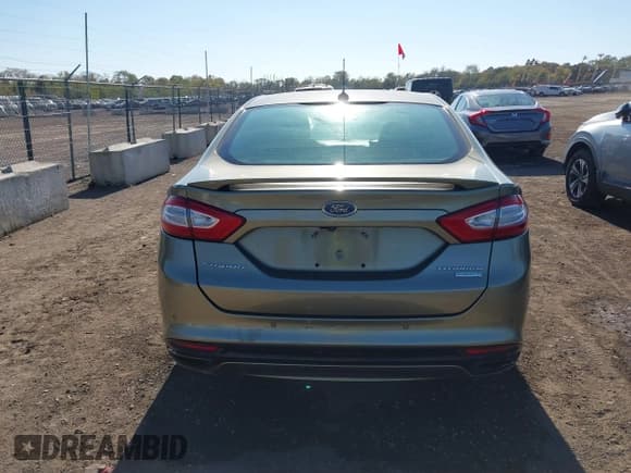 ✅ 2013 Ford Fusion Titanium • VIN: 3FA6P0K93DR168695 • Лот: 43562570. Опубликован ранее на IAAI с пробегом Не указан. Бесплатный доступ к архиву аукционных продаж из США и подробный отчёт об истории автомобиля на DreamBid. Изображение 16.