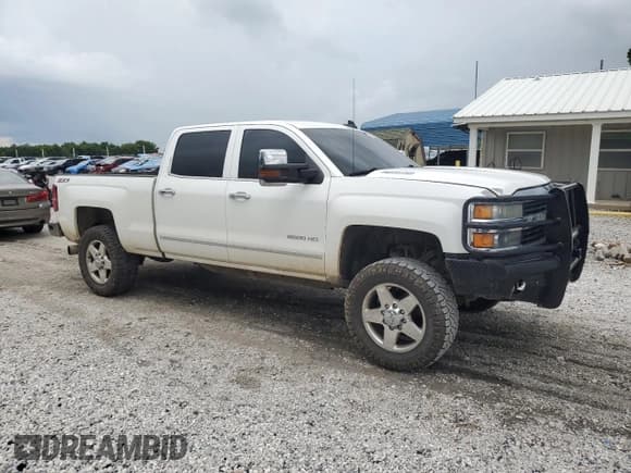 ✅ 2015 Chevrolet Silverado 2500HD LTZ • VIN: 1GC1KWE84FF587907 • Lot: 63983895. Listed on Copart with 264,543 mi. Free auction sales archive from the USA and detailed vehicle history report at DreamBid. Image 4.