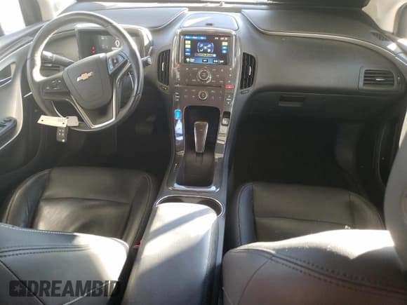 ✅ 2014 Chevrolet Volt • VIN: 1G1RF6E44EU167507 • Lot: 84296474. Wystawiony na Copart z przebiegiem 90 987 mil. Bezpłatny archiwum sprzedaży aukcyjnych z USA i szczegółowy raport historii pojazdu na DreamBid. Zdjęcie 8.