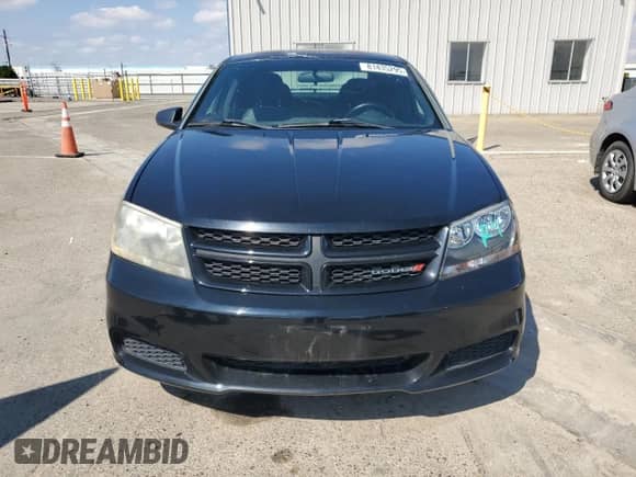2014 Dodge Avenger SE z VIN 1C3CDZAG8EN117339, wystawiony jako Copart lot #81435295 z przebiegiem 128 105 mil mil oraz Szkoda całkowita • Salvage title. Historia ofert i sprzedaży dostępna na DreamBid. Obrazek 5.