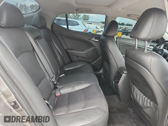 ✅ 2015 Kia Optima SX Turbo • VIN: 5XXGR4A62FG417464 • Lot: 63651105. Listed on Copart with 121,268 mi. Free auction sales archive from the USA and detailed vehicle history report at DreamBid. Image 10.