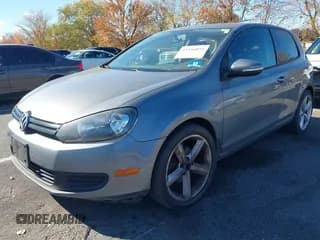 ✅ 2011 Volkswagen Golf • VIN: WVWAB7AJ6BW186917 • Lot: 43546054. Wystawiony na IAAI z przebiegiem 193 762 mil. Bezpłatny archiwum sprzedaży aukcyjnych z USA i szczegółowy raport historii pojazdu na DreamBid. Zdjęcie 2.