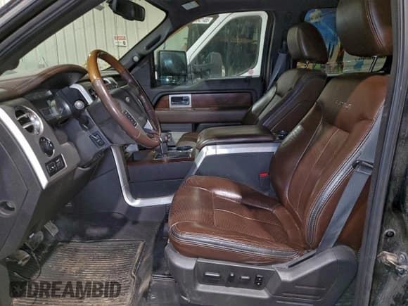 ✅ 2009 Ford F-150 XL • VIN: 1FTPW14VX9FB29897 • Lot: 91783075. Wystawiony na Copart z przebiegiem 148 292 mil. Bezpłatny archiwum sprzedaży aukcyjnych z USA i szczegółowy raport historii pojazdu na DreamBid. Zdjęcie 7.