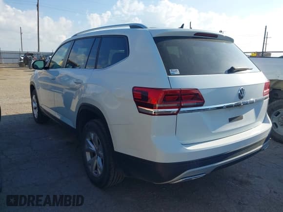 ✅ 2019 Volkswagen Atlas S • VIN: 1V2AP2CA7KC594862 • Лот: 43016781. Опубликован ранее на IAAI с пробегом 34 130 миль. Бесплатный доступ к архиву аукционных продаж из США и подробный отчёт об истории автомобиля на DreamBid. Изображение 3.