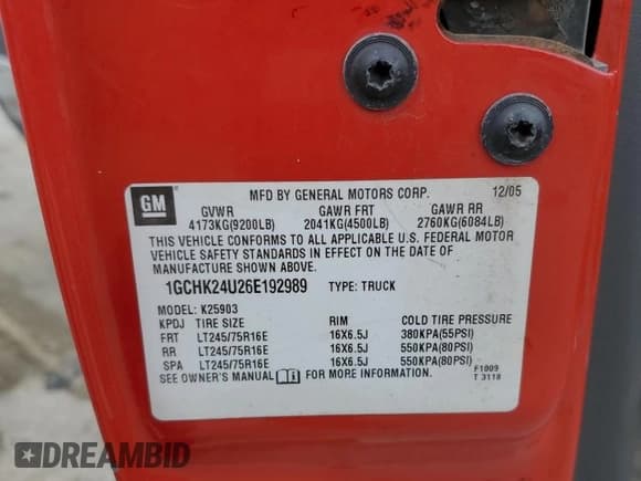 ✅ 2006 Chevrolet Silverado 2500HD LT1 • VIN: 1GCHK24U26E192989 • Лот: 89883025. Опубликован ранее на Copart с пробегом 177 096 миль. Бесплатный доступ к архиву аукционных продаж из США и подробный отчёт об истории автомобиля на DreamBid. Изображение 13.