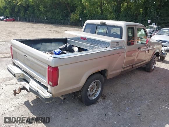 ✅ 1990 Ford Ranger • VIN: 1FTCR15T6LPA19076 • Lot: 43020677. Listed on IAAI with 20,353 mi. Free auction sales archive from the USA and detailed vehicle history report at DreamBid. Image 4.